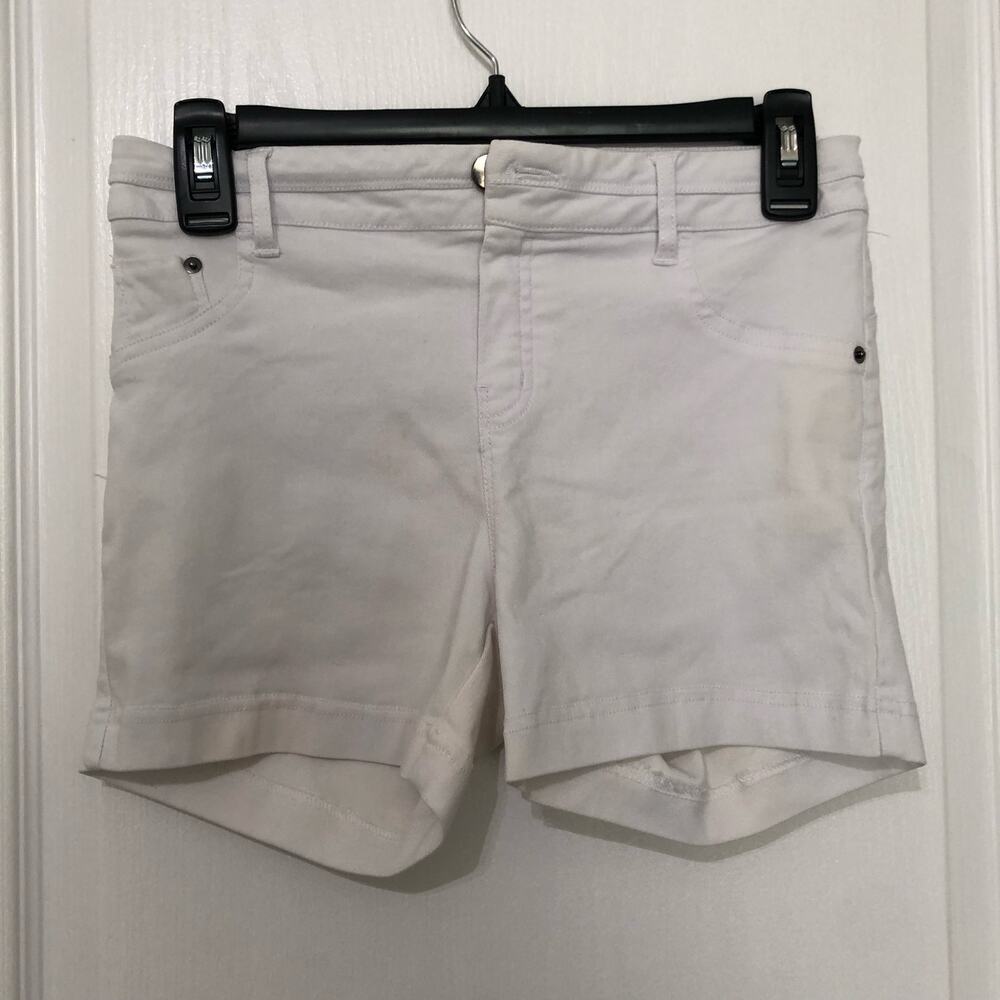 Body By Us Women's Denim Shorts Stretch Flat Front‎ Pockets White Size Large